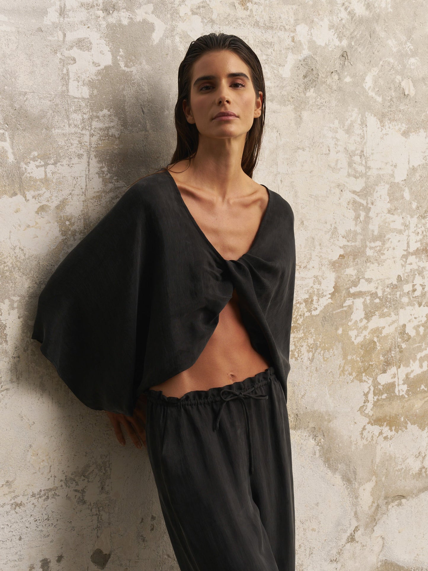 Lucid Knot Top - Black